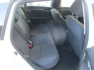 Used 2016 Honda Jazz Se White - Interior and Exterior details 12