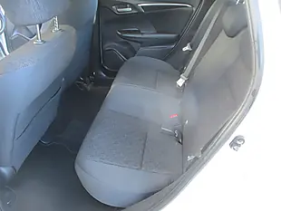 Used 2016 Honda Jazz Se White - Interior and Exterior details 14
