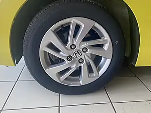 Used 2016 Honda Jazz Se Yellow - Interior and Exterior details 10