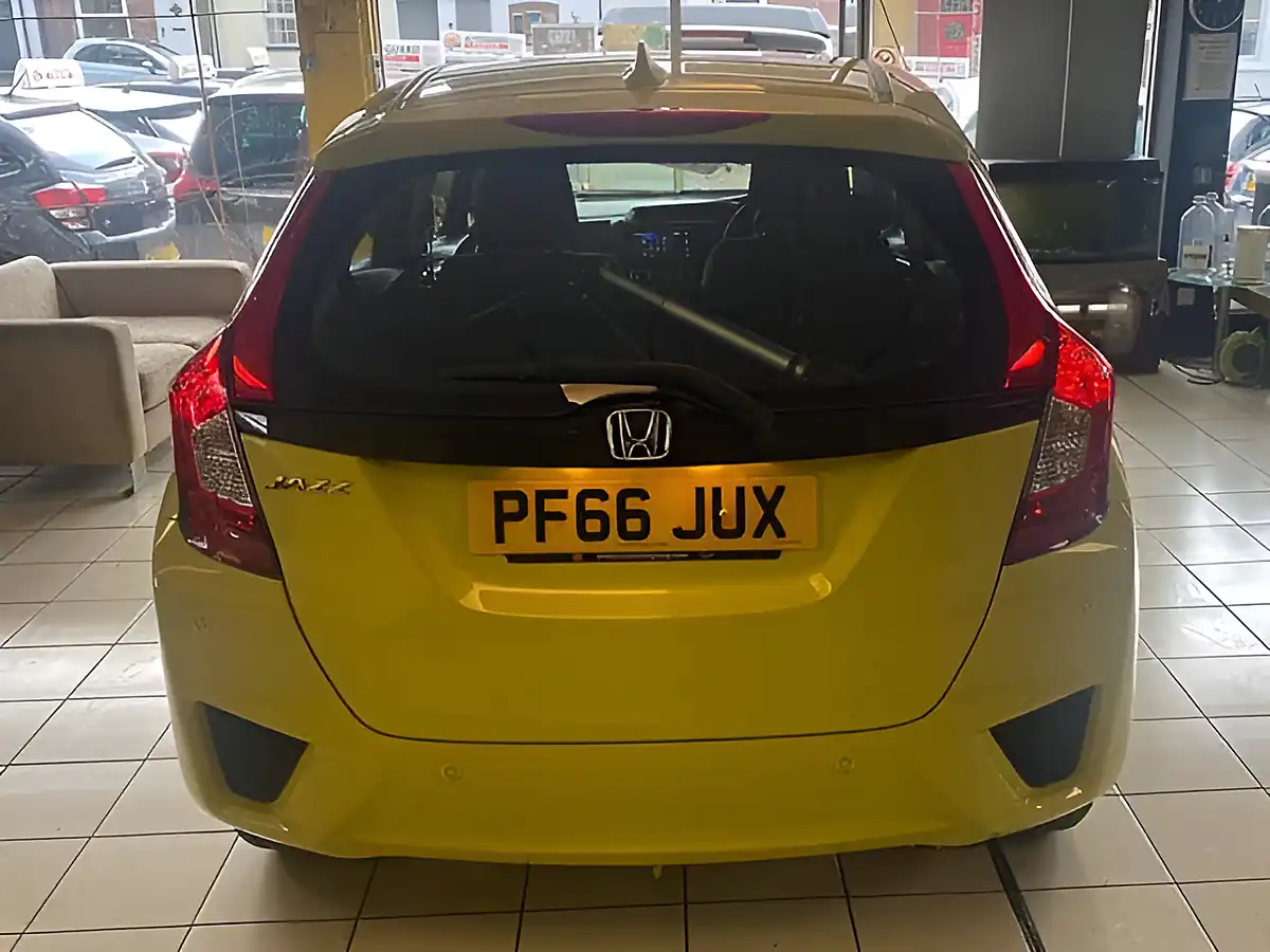 Used 2016 Honda Jazz Se Yellow - Interior and Exterior details 8