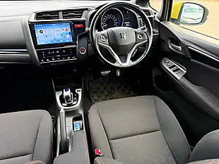 Used 2016 Honda Jazz Se Yellow - Interior and Exterior details 12