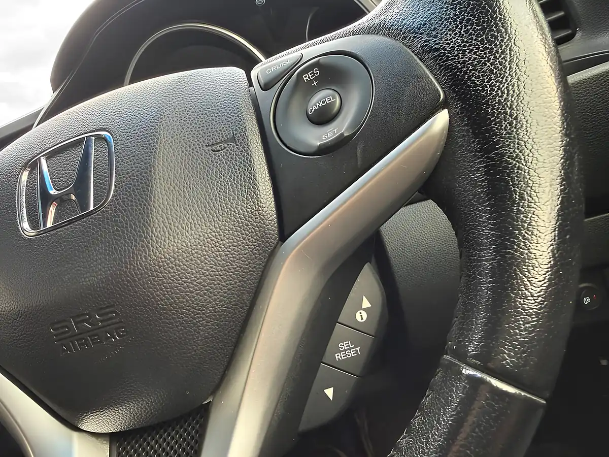 Used 2016 Honda Jazz Se Yellow - Interior and Exterior details 14