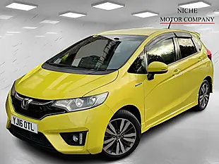 Used 2016 Honda Jazz Se Yellow - Interior and Exterior details 4