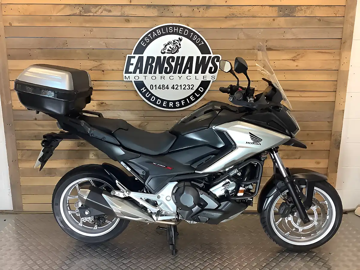 Used 2016 Honda NC750X Black - Front View