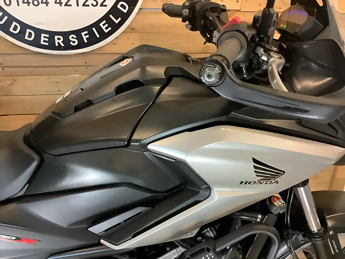 Used 2016 Honda NC750X Black - Interior and Exterior details 10