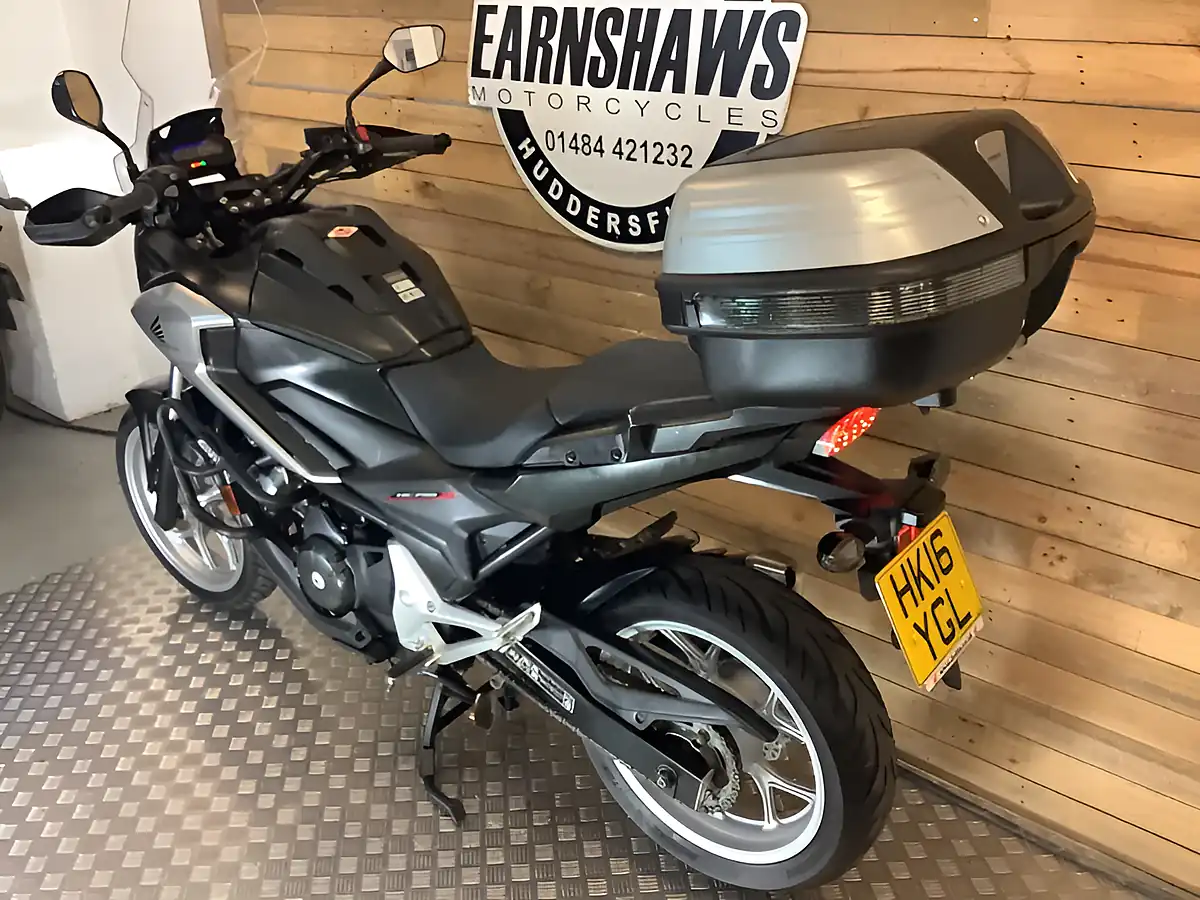 Used 2016 Honda NC750X Black - Interior and Exterior details 6