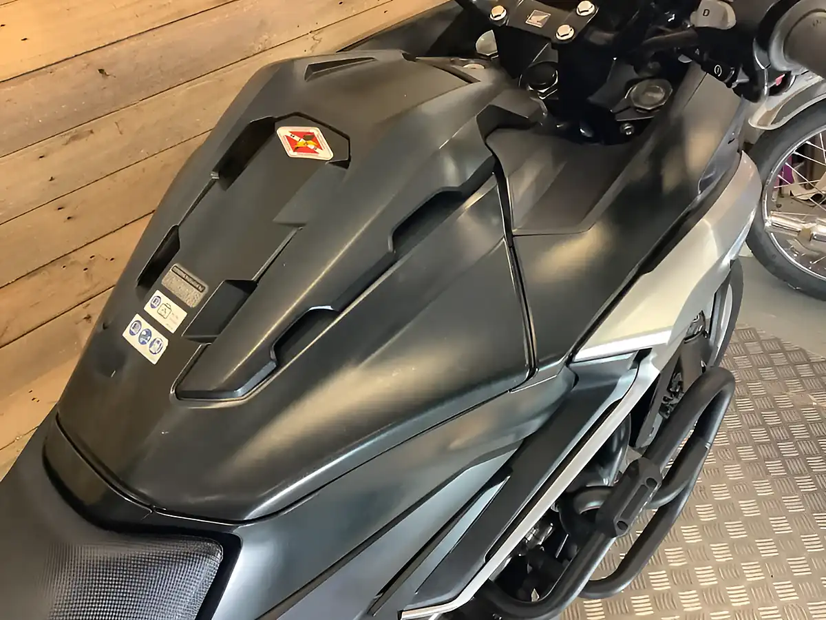 Used 2016 Honda NC750X Black - Interior and Exterior details 8