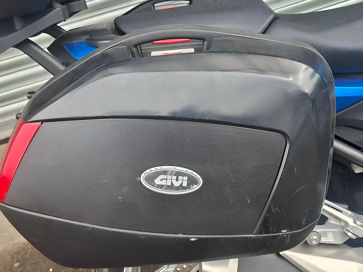 Used 2016 Honda NC750X Blue - Interior and Exterior details 10