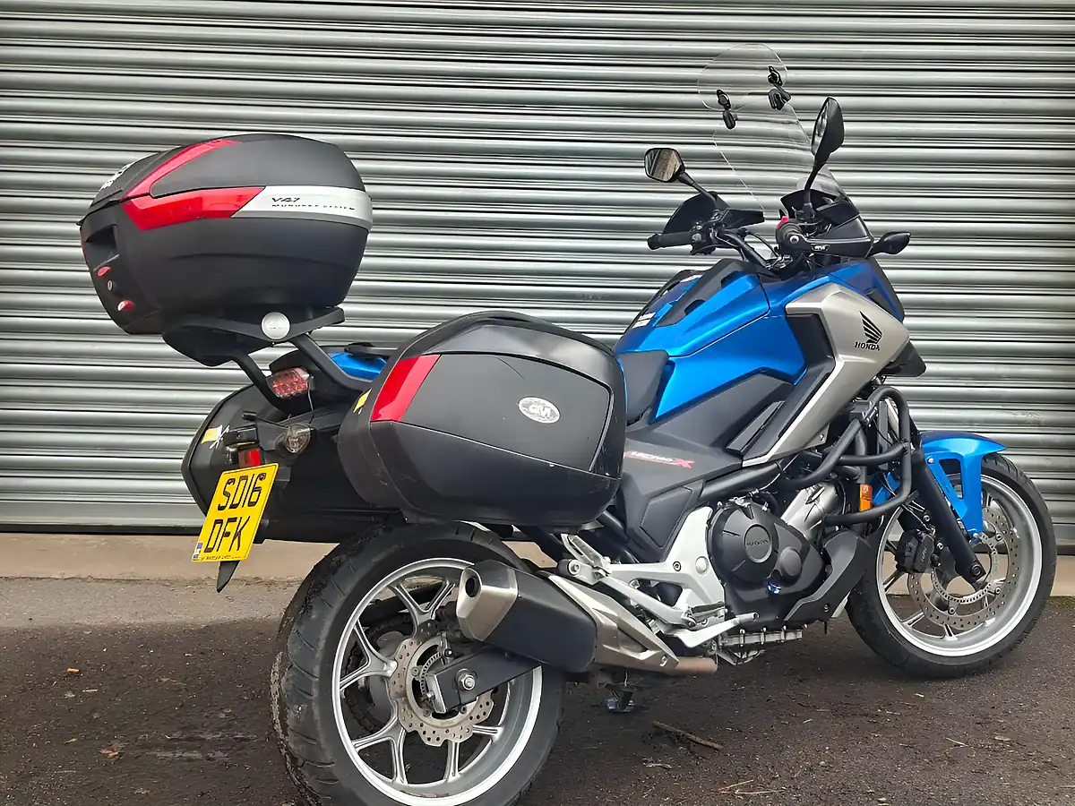 Used 2016 Honda NC750X Blue - Interior and Exterior details 8