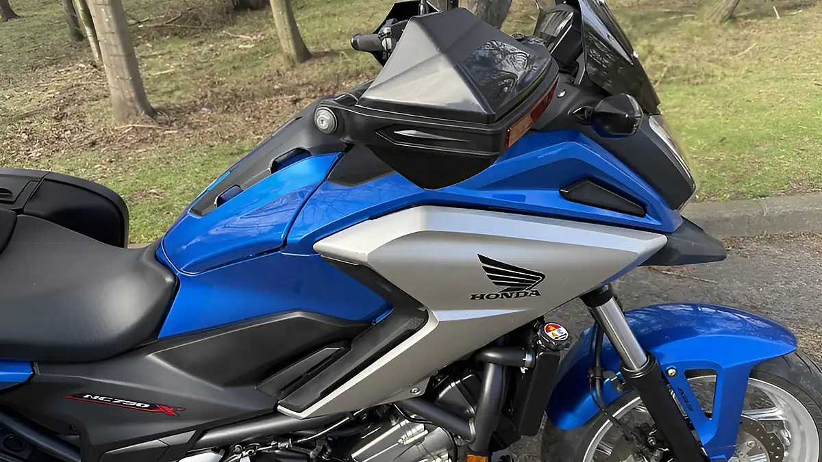 Used 2016 Honda NC750X Xa-G Blue - Interior and Exterior details 7