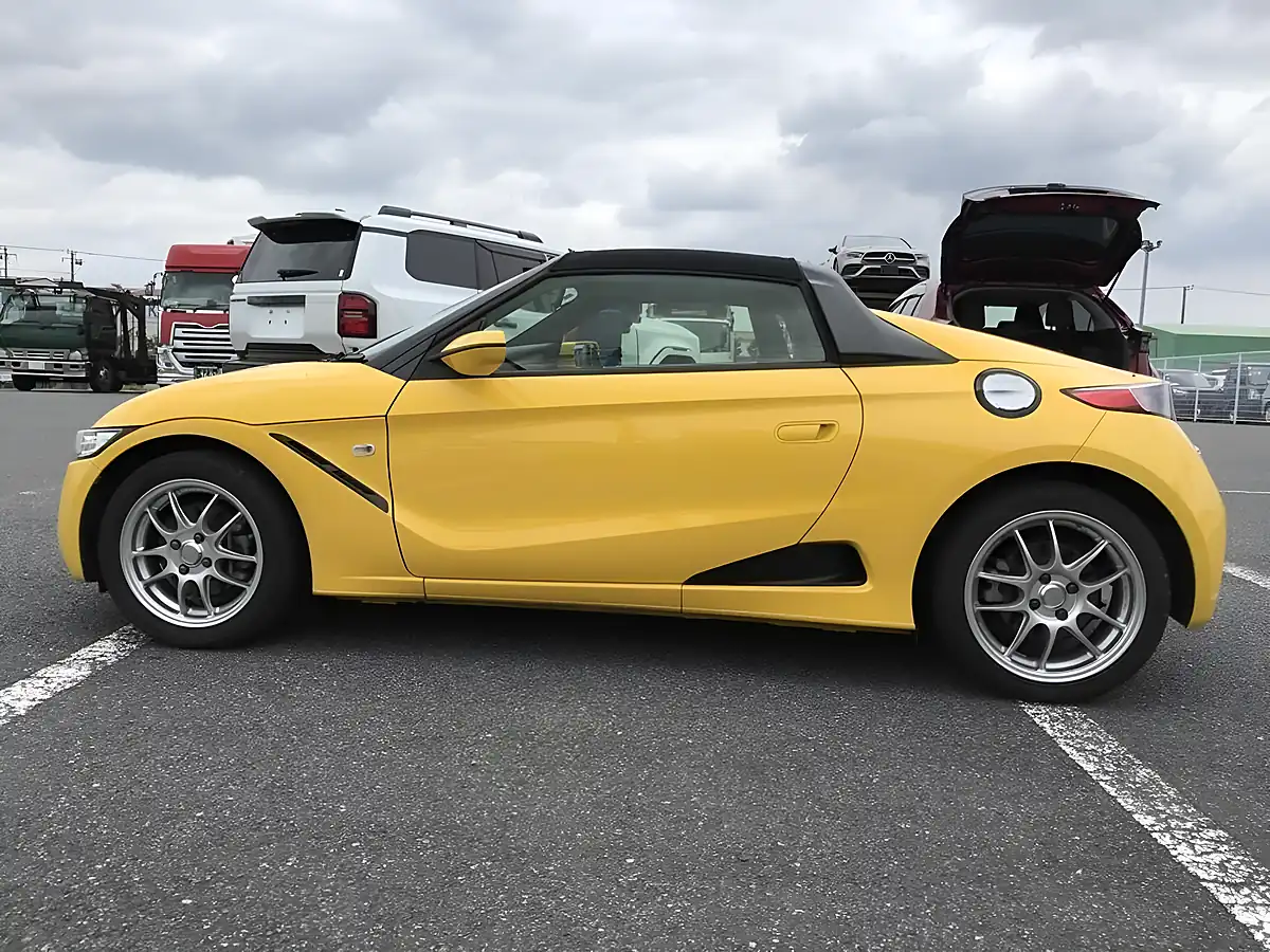 Used 2016 Honda S660 Alpha Carnival Yellow - Interior and Exterior details 5