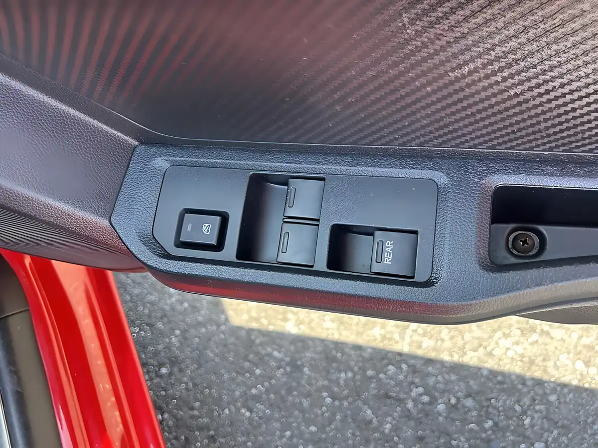 Used 2016 Honda S660 Alpha Flame Red - Interior and Exterior details 12