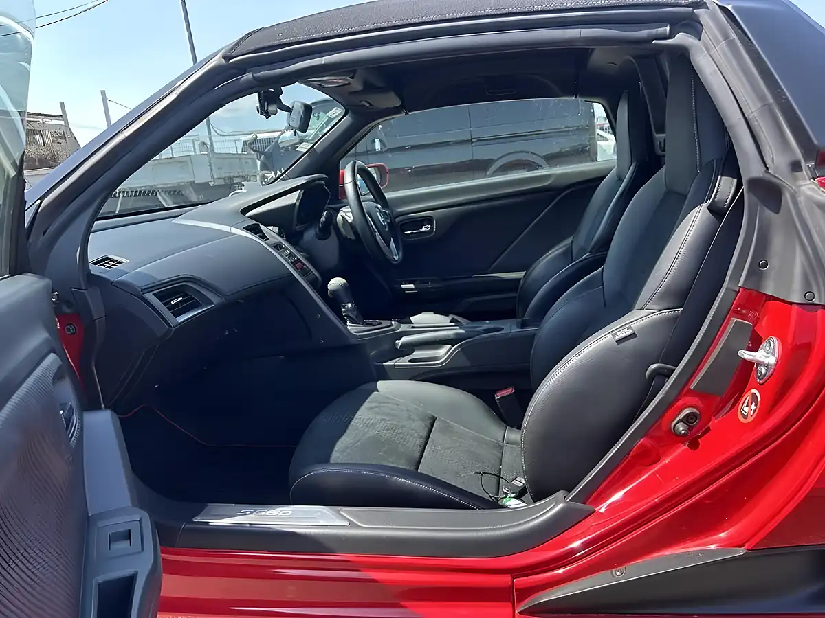 Used 2016 Honda S660 Alpha Flame Red - Interior and Exterior details 16