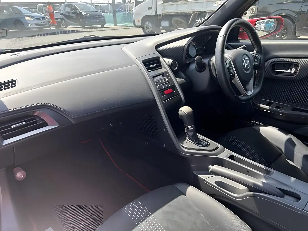 Used 2016 Honda S660 Alpha Flame Red - Interior and Exterior details 17