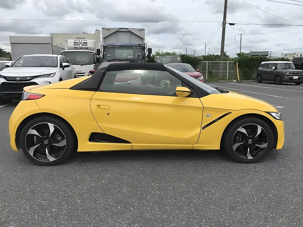 Used 2016 Honda S660 Alpha Yellow - Interior and Exterior details 5