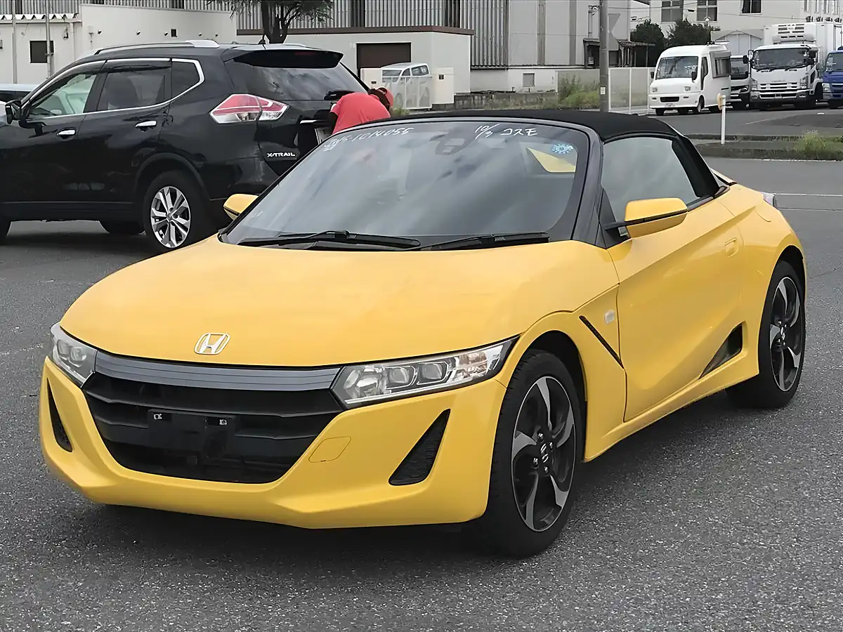 Used 2016 Honda S660 Alpha Yellow - Interior and Exterior details 4