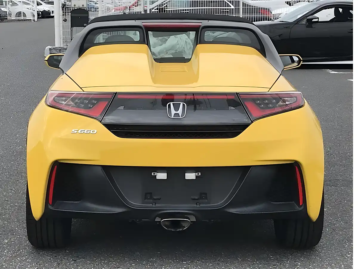 Used 2016 Honda S660 Alpha Yellow - Interior and Exterior details 7