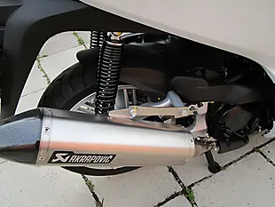 Used 2016 Honda SH300A-G White - Interior and Exterior details 4