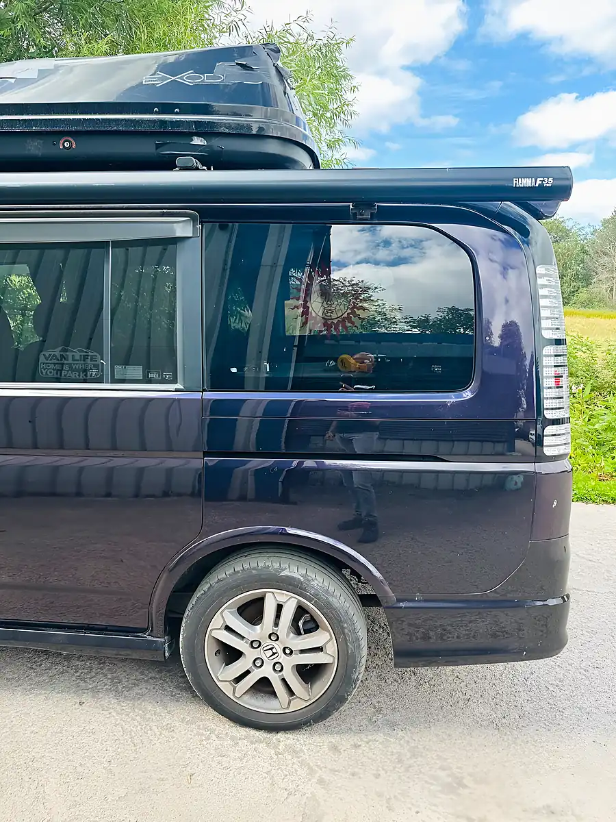 Used 2016 Honda Stepwagon Conversion Purple - Interior and Exterior details 12