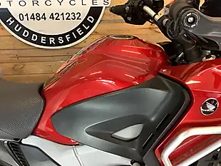 Used 2016 Honda Vfr Adventure Touring Red - Interior and Exterior details 13