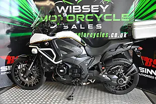 Used 2016 Honda VFR1200X Crosstourer White - Interior and Exterior details 12
