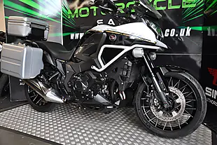 Used 2016 Honda VFR1200X Crosstourer White - Interior and Exterior details 15
