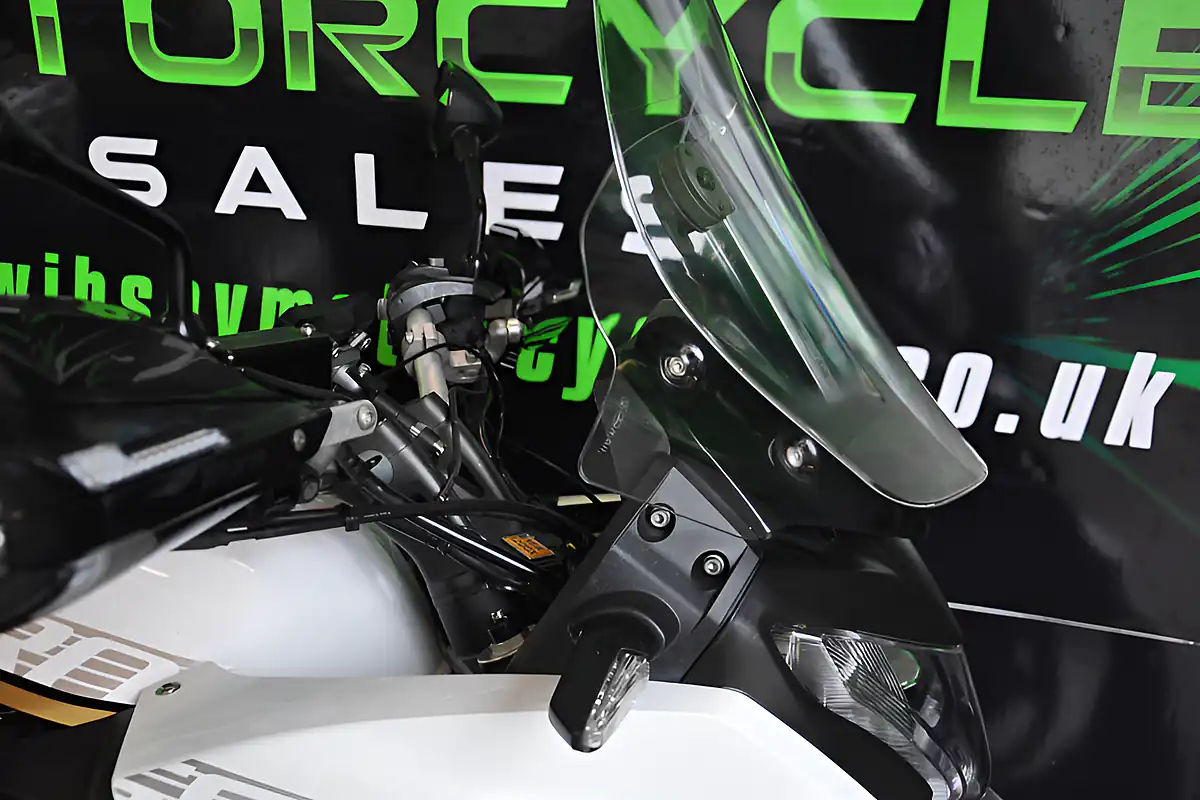 Used 2016 Honda VFR1200X Crosstourer White - Interior and Exterior details 17