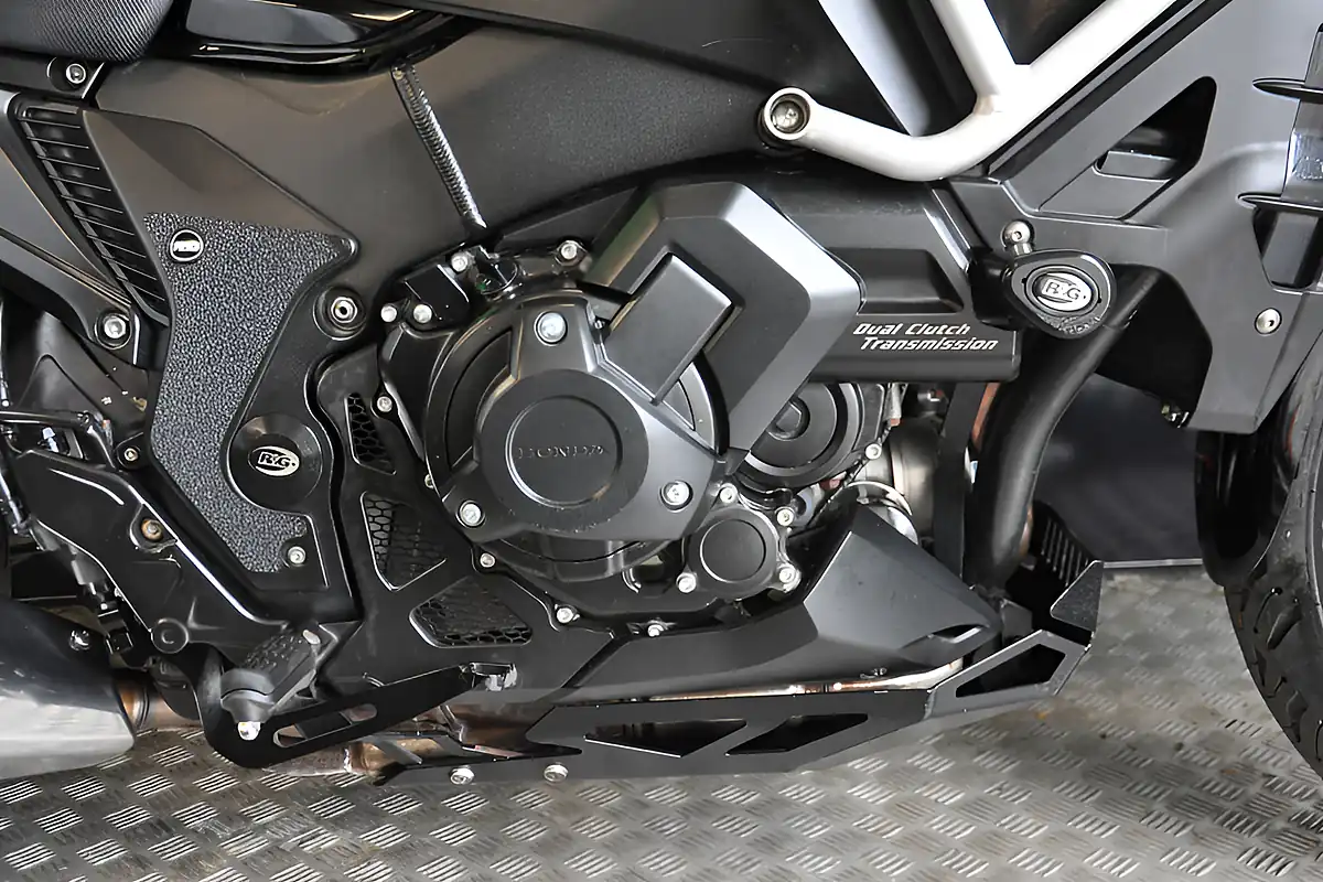 Used 2016 Honda VFR1200X Crosstourer White - Interior and Exterior details 18