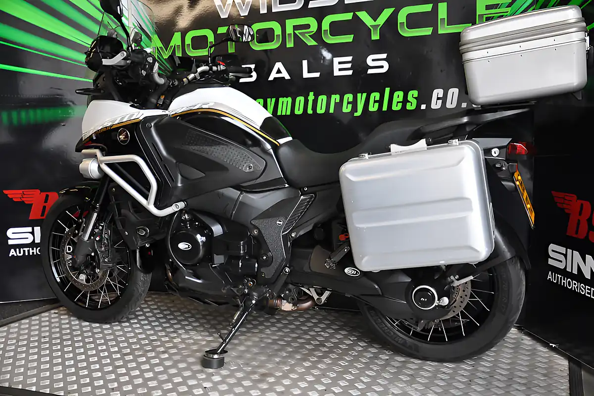 Used 2016 Honda VFR1200X Crosstourer White - Interior and Exterior details 2