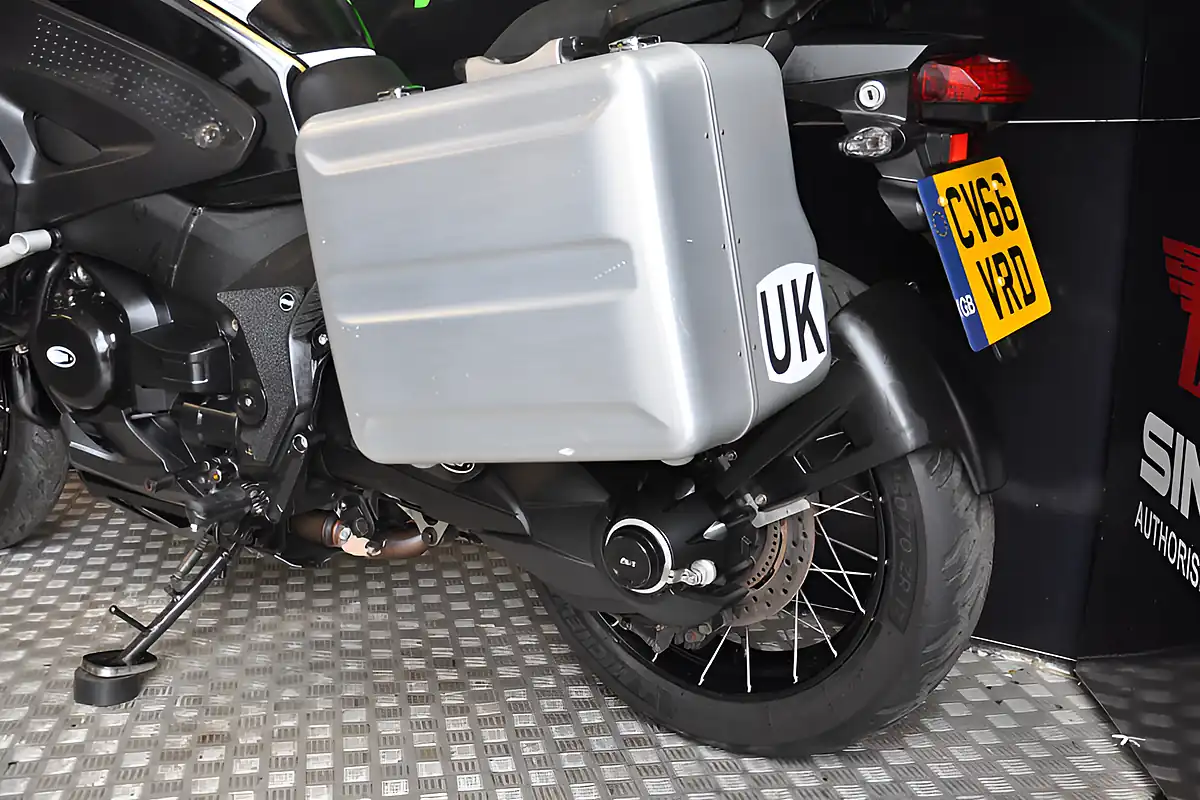 Used 2016 Honda VFR1200X Crosstourer White - Interior and Exterior details 3