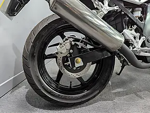 Used 2016 Hyosung GT 125 P White - Interior and Exterior details 7