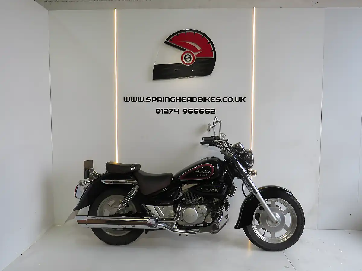 Used 2016 Hyosung GV125 Aquila Black - Front View