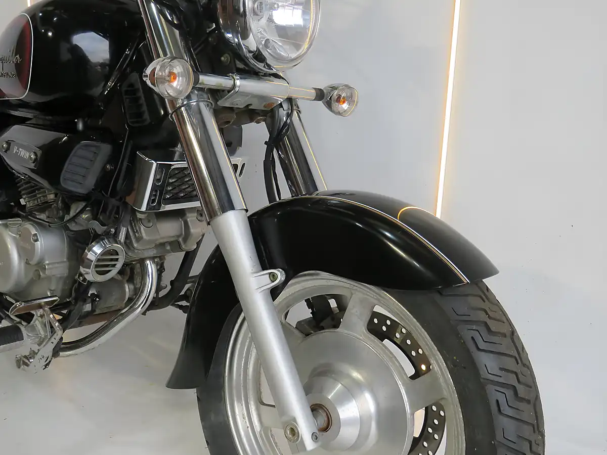 Used 2016 Hyosung GV125 Aquila Black - Interior and Exterior details 16
