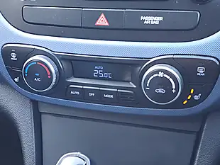 Used 2016 Hyundai I10 Prem Se Grey - Interior and Exterior details 12