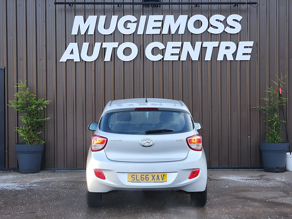 Used 2016 Hyundai I10 Prem Se Grey - Interior and Exterior details 5