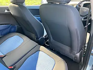 Used 2016 Hyundai i10 Premium Blue - Interior and Exterior details 11