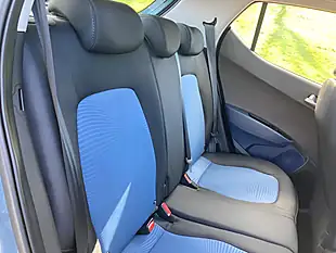 Used 2016 Hyundai i10 Premium Blue - Interior and Exterior details 12