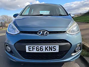 Used 2016 Hyundai i10 Premium Blue - Interior and Exterior details 8