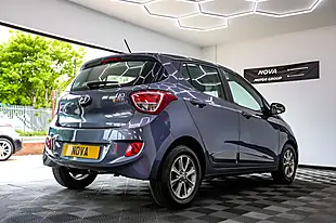 Used 2016 Hyundai i10 Premium Grey - Interior and Exterior details 10