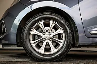 Used 2016 Hyundai i10 Premium Grey - Interior and Exterior details 16