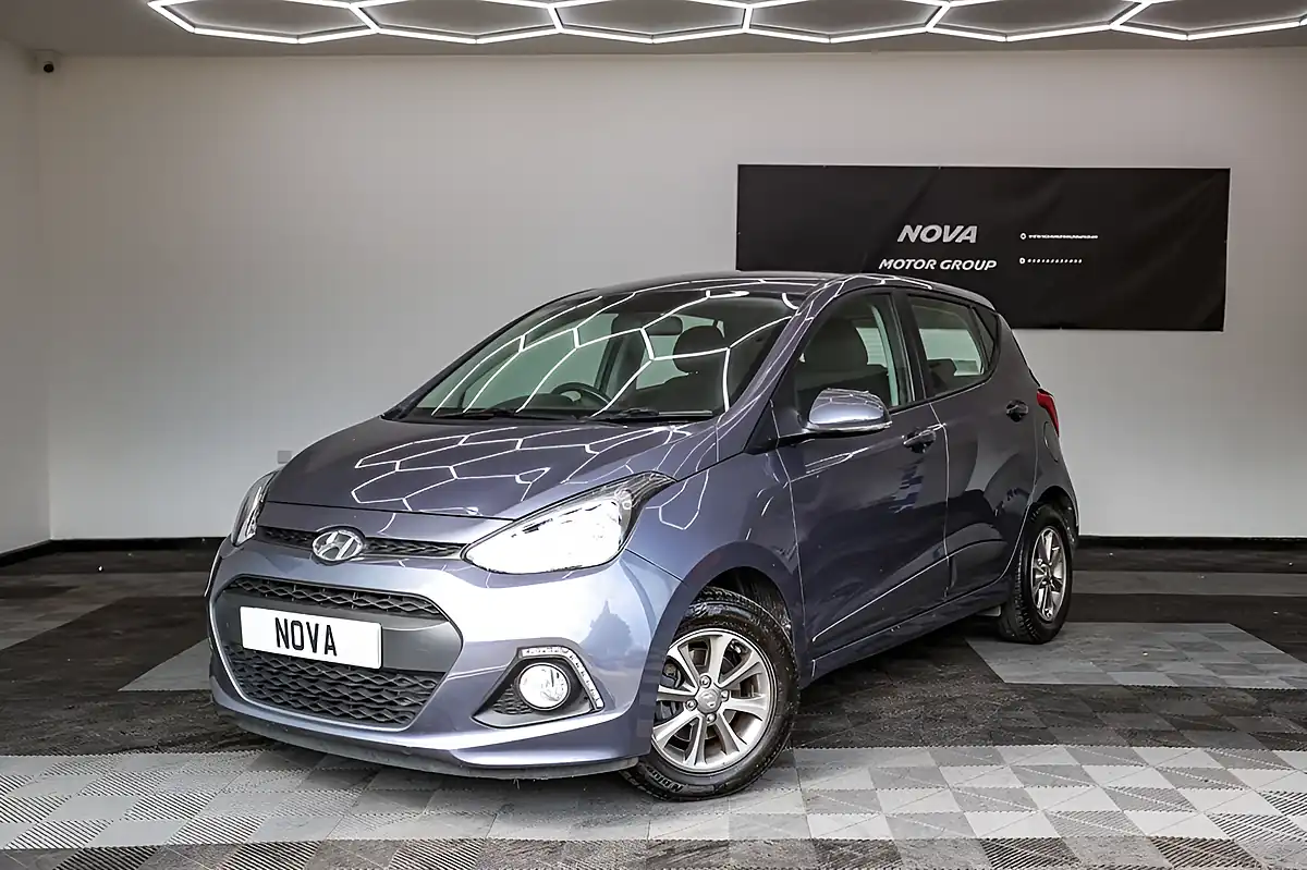 Used 2016 Hyundai i10 Premium Grey - Interior and Exterior details 2