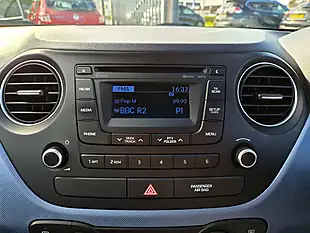 Used 2016 Hyundai i10 Premium Se Blue - Interior and Exterior details 13