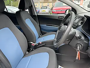 Used 2016 Hyundai I10 Se Black - Interior and Exterior details 12