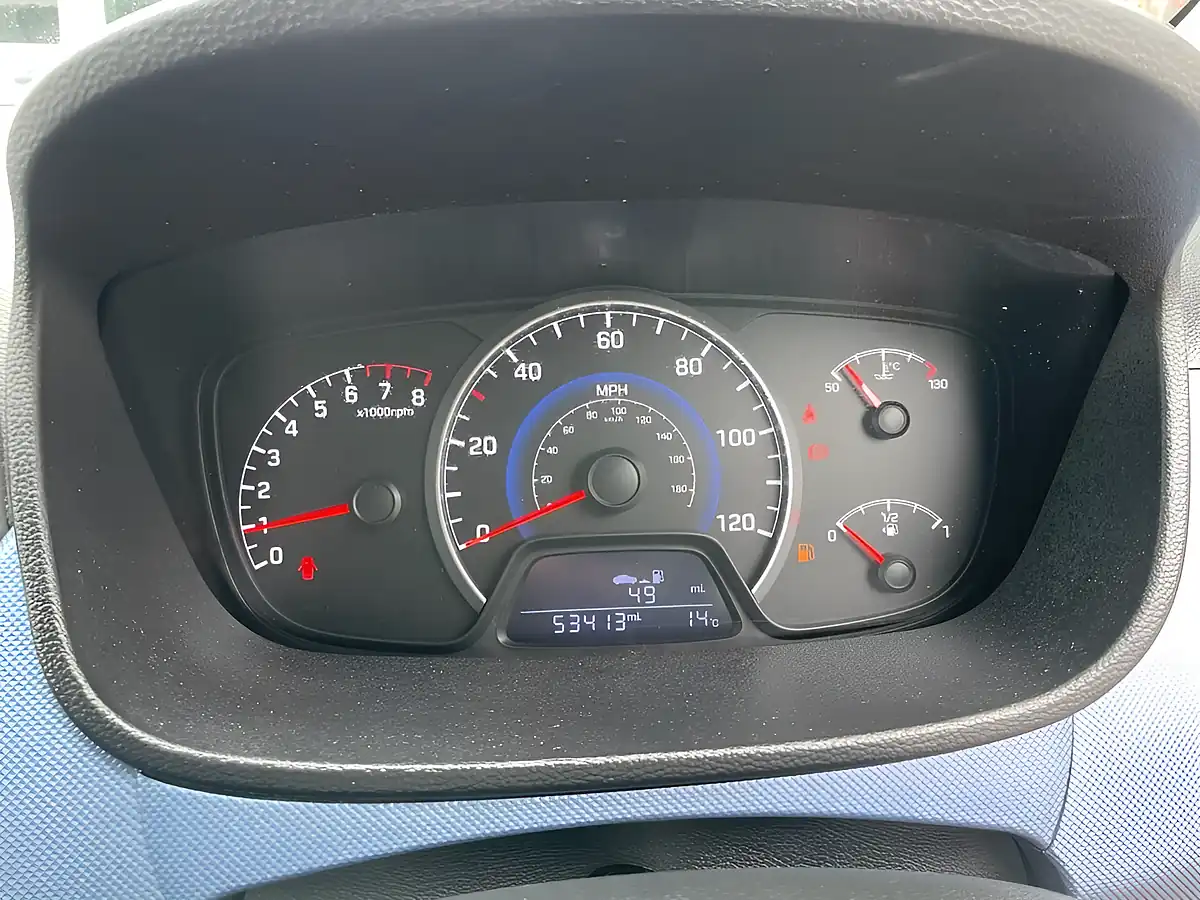 Used 2016 Hyundai I10 Se Black - Interior and Exterior details 15