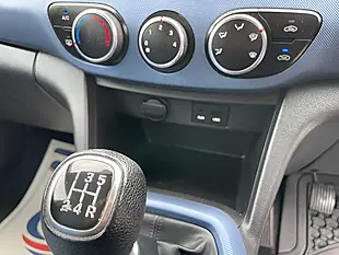 Used 2016 Hyundai I10 Se Black - Interior and Exterior details 16