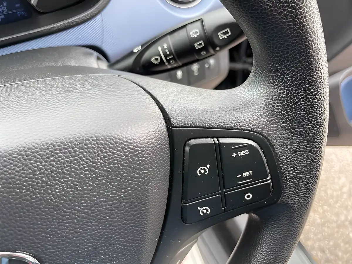 Used 2016 Hyundai I10 Se Black - Interior and Exterior details 17