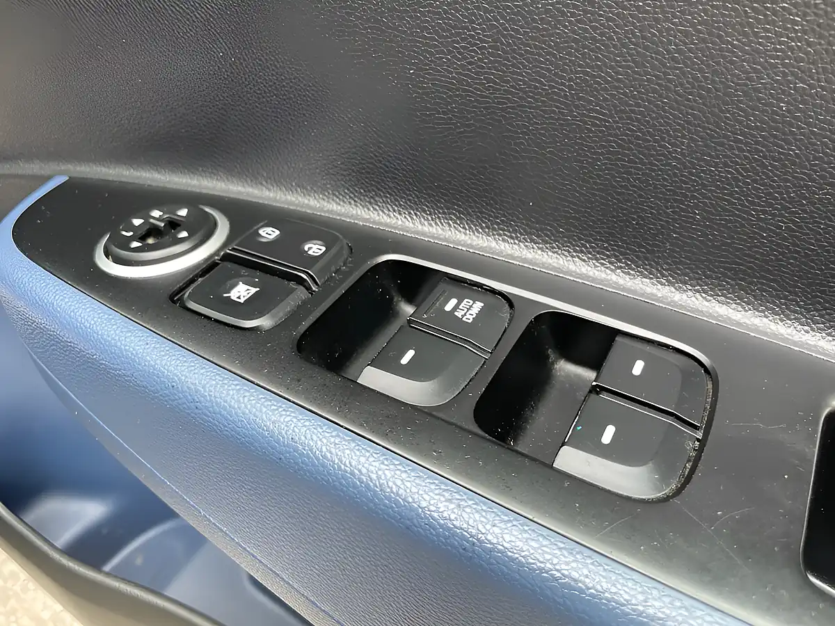 Used 2016 Hyundai I10 Se Black - Interior and Exterior details 19