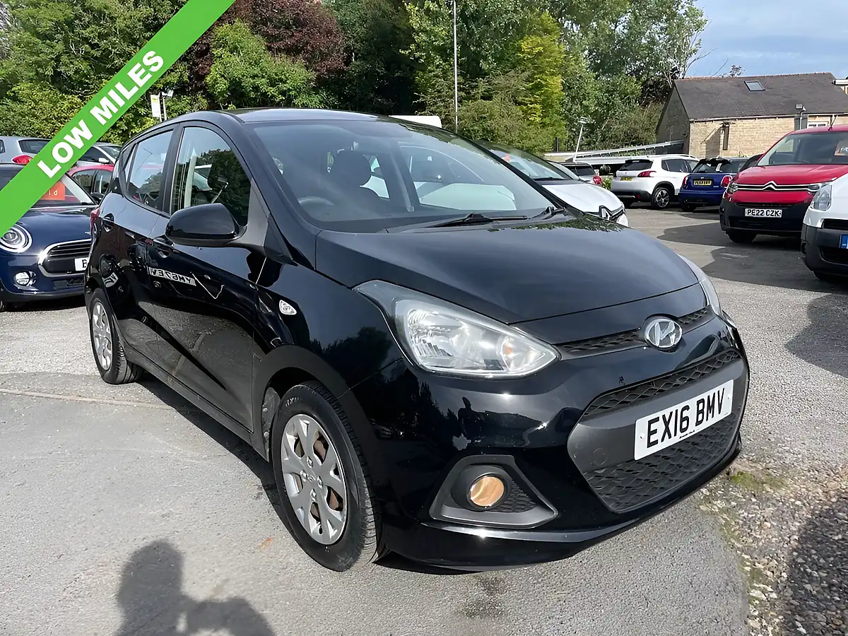 Used 2016 Hyundai I10 Se Black - Interior and Exterior details 2