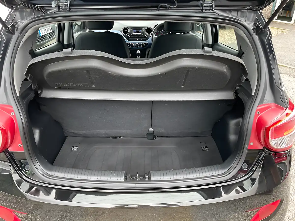 Used 2016 Hyundai I10 Se Black - Interior and Exterior details 20
