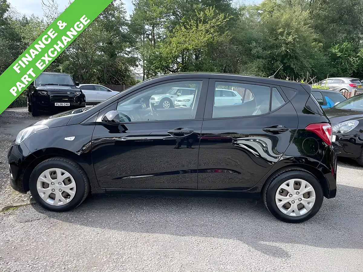 Used 2016 Hyundai I10 Se Black - Interior and Exterior details 5